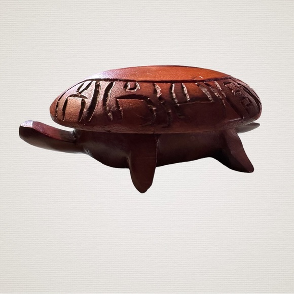Vintage Hand carved Wood Turtle Tortoise Trinket Box Lid Opens 6” - Picture 6 of 8